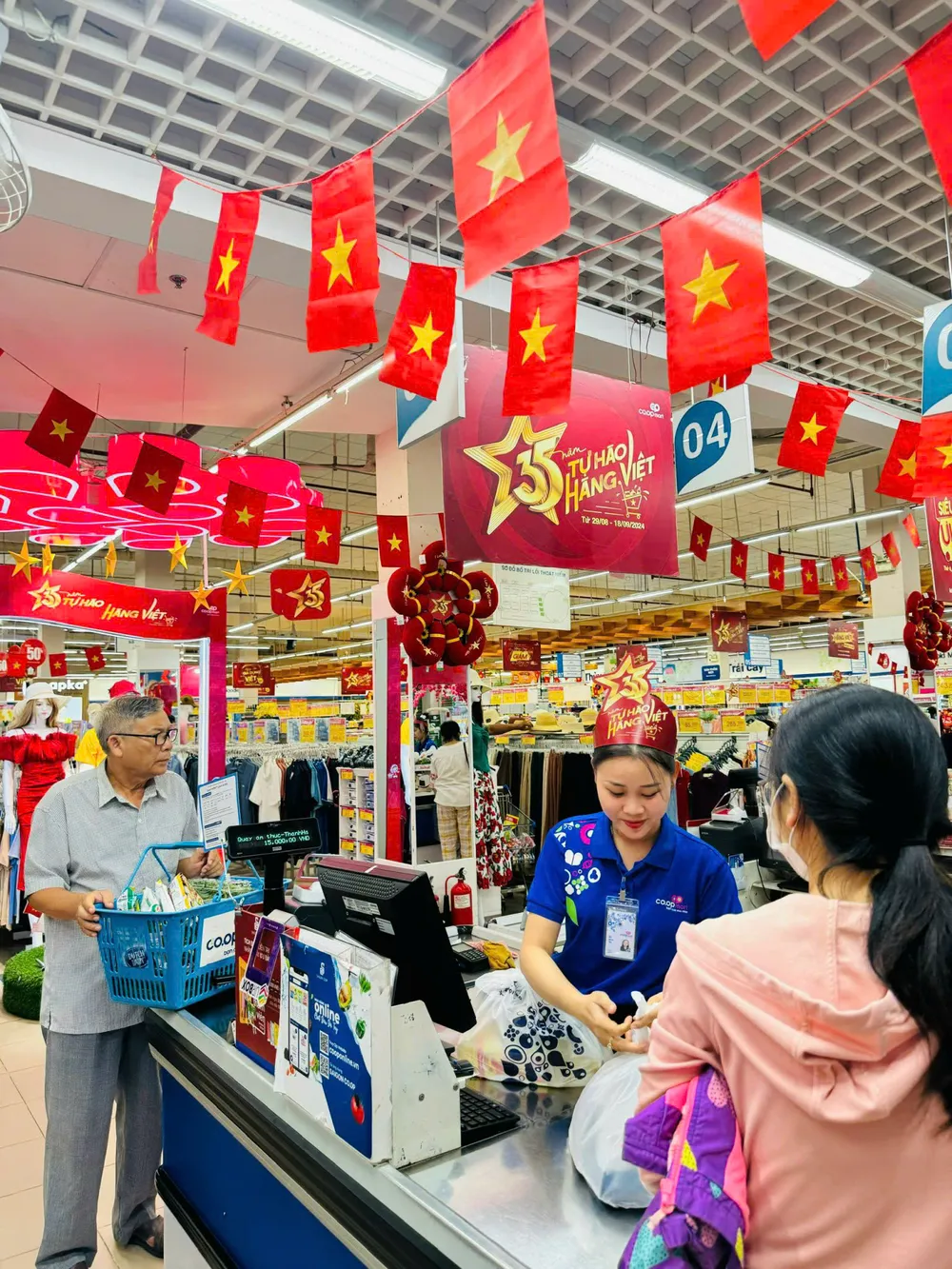 Chương trình cũng là hoạt động của Saigon Co.op nhằm chào mừng ngày Quốc khánh 2.9.jpg