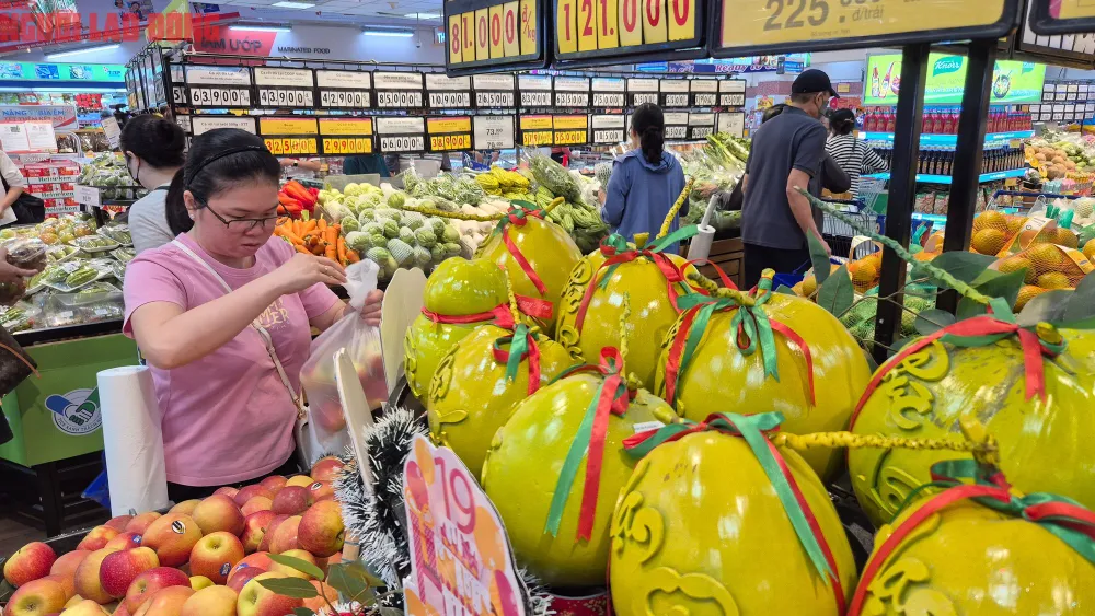 Co.opmart giới thiệu sản vật nghệ thuật được làm thủ công từ nghệ nhân Việt trong dịp tết.jpg