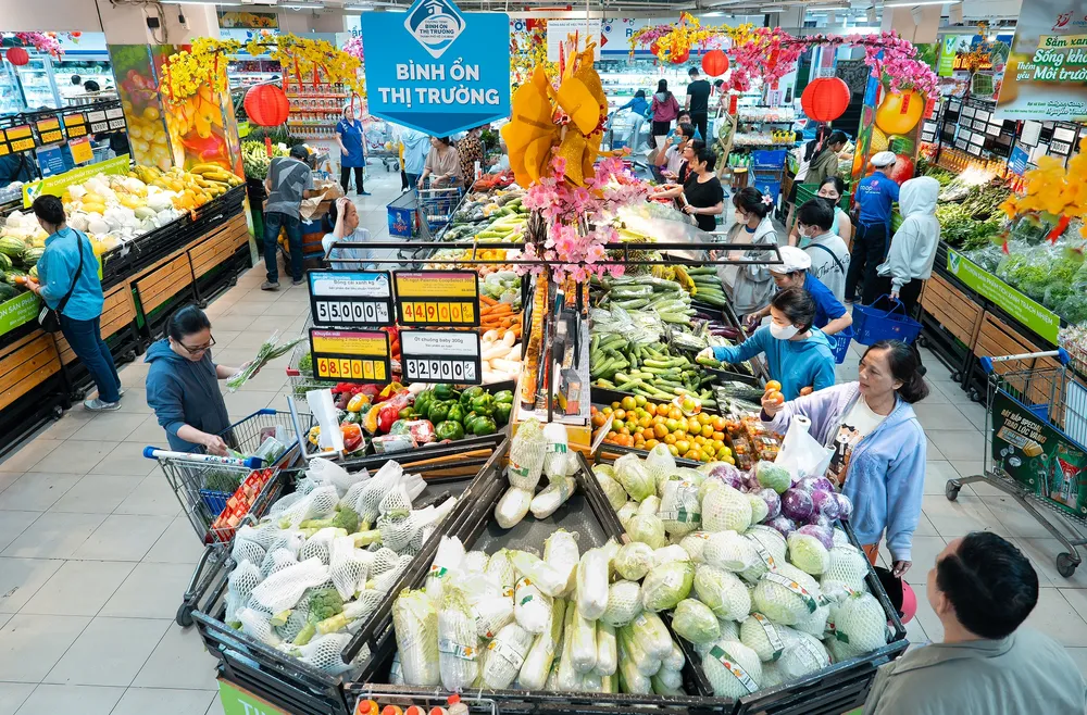 Hàng hoá phục vụ tết tại siêu thị Co.opmart đa dạng, phong phú và giá ổn định