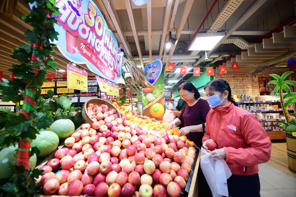 Saigon Co.op vận hành hơn 800 điểm bán trên toàn quốc. Ảnh MINH XUÂN