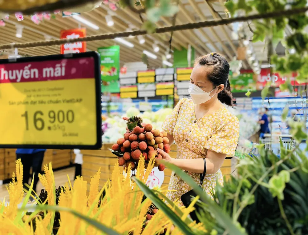 Saigon Co.op đưa 300 tấn vải vào hệ thống, giảm giá tốt góp phần lan tỏa giá trị nông sản Việt..jpg