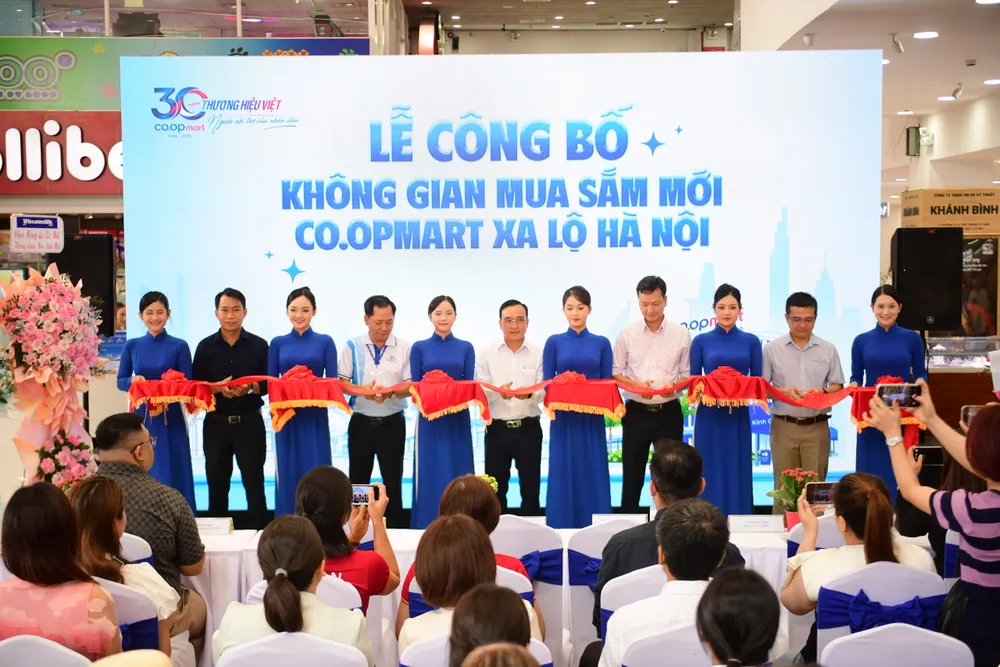 Khoảnh khắc công bố không gian mua sắm mới Co.opmart Xa Lộ Hà Nội – một trong những dấu ấn chào mừng 30 năm thương hiệu Co.opmart_.jpg