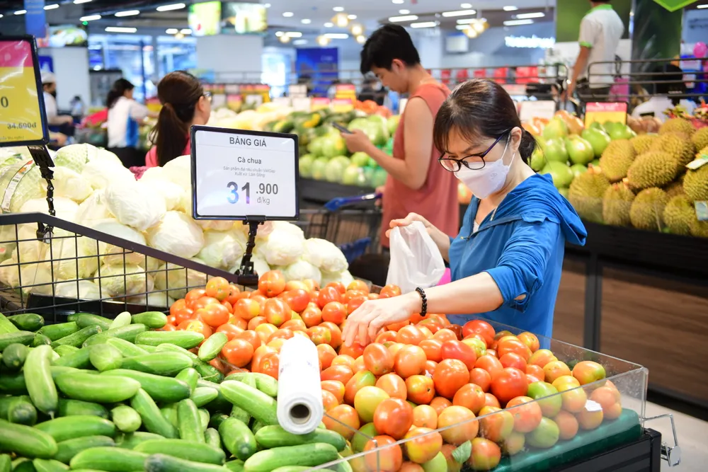 Saigon Co.op tăng cường nguồn hàng rau, củ, quả tươi, góp phần mang đến những bữa ăn chất lượng cho các gia đình.jpg