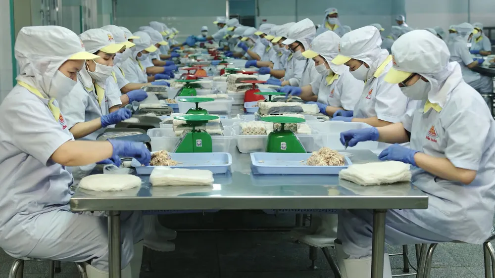Chế biến thực phẩm tại Công ty cổ phần Việt Nam Kỹ nghệ súc sản (TPHCM)