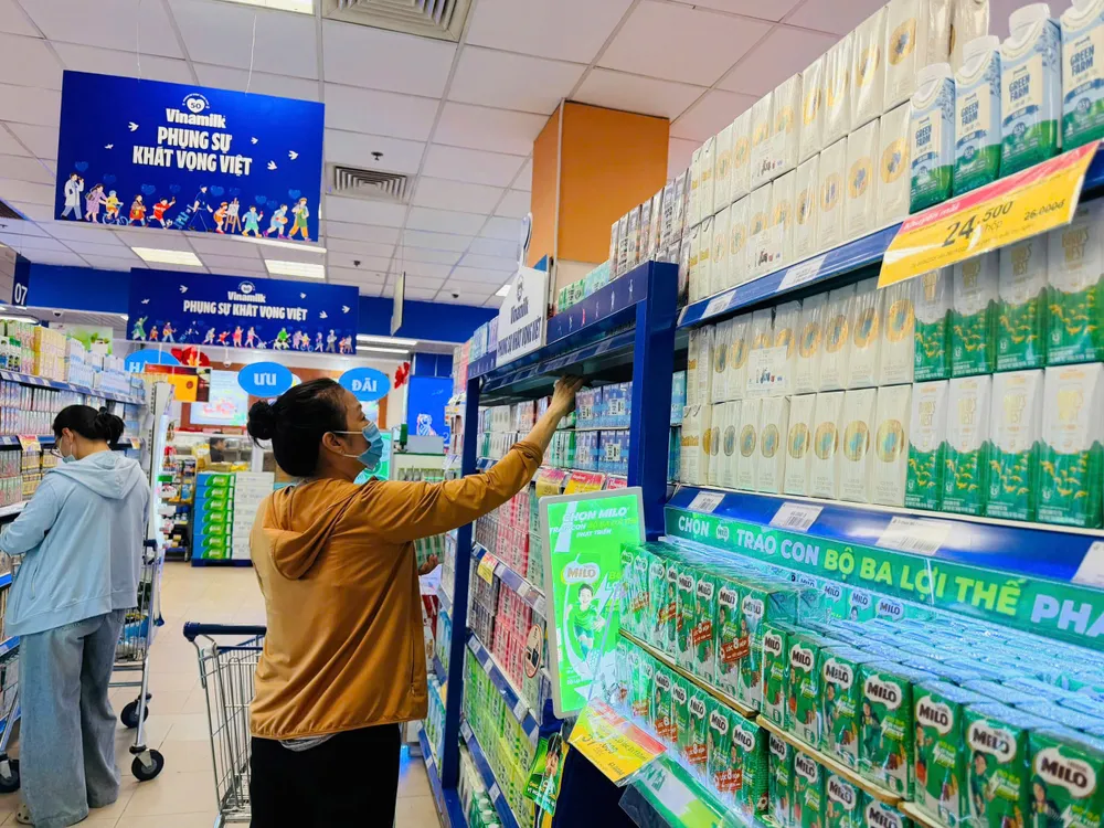 ĐA DẠNG SẢN PHẨM SỮA CÙNG VỚI MỨC GIẢM GIÁ TỐT KHÁCH HÀNG AN TÂM TIN TƯỞNG CHỌN MUA TẠI HỆ THỐNG CO.OPMART.jpg