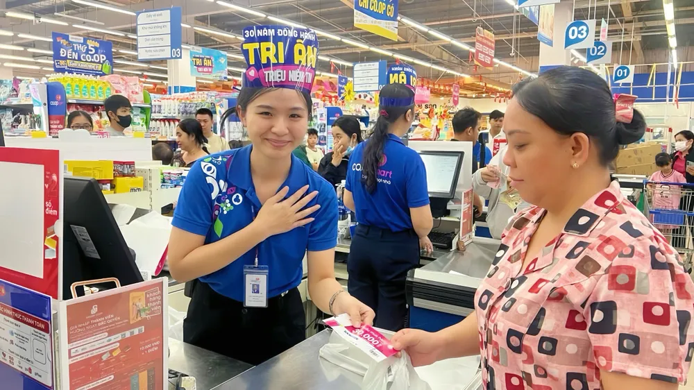 Saigon Co.op gửi lời cảm ơn chân thành đến khách hàng đã luôn đồng hành trong suốt hành trinh phát triển.jpg