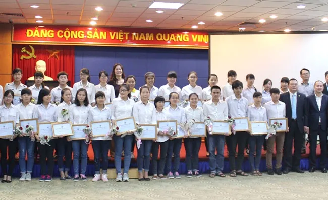  “Giai điệu thắp sáng niềm tin” hỗ trợ học sinh nghèo, hiếu học