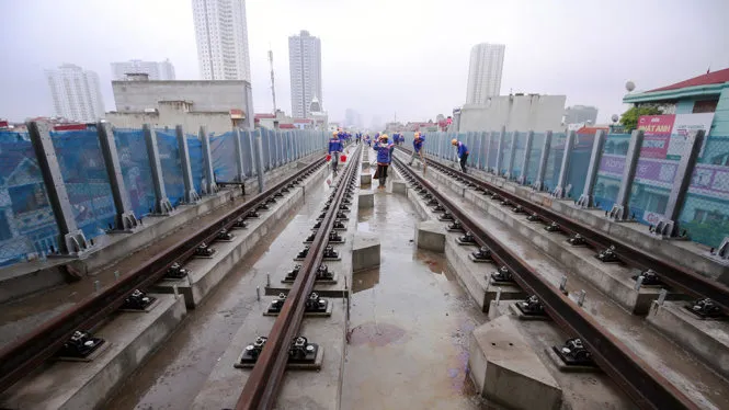 Đường ray tuyến đường sắt đô thị Cát Linh - Hà Đông - Ảnh: Nam Trần