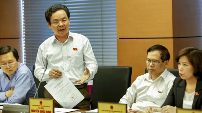 Đại biểu Hoàng Văn Cường (Hà Nội) cho rằng nên thống nhất một đầu mối quản lý nợ công - Ảnh: Việt Dũng