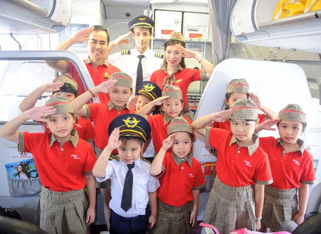 Phi công, tiếp viên “nhí” tưng bừng vui 1-6 cùng Vietjet ảnh 7