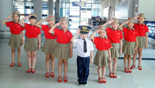 Phi công, tiếp viên “nhí” tưng bừng vui 1-6 cùng Vietjet ảnh 8