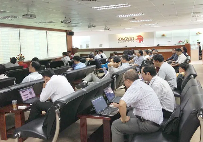 Chứng khoán Rồng Việt được chấp thuận niêm yết trên HOSE