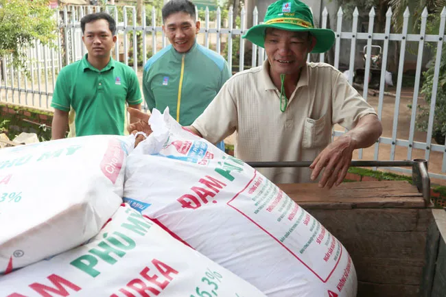 PVFCCo 2 năm liên tiếp trong Top 40 thương hiệu giá trị nhất VN 