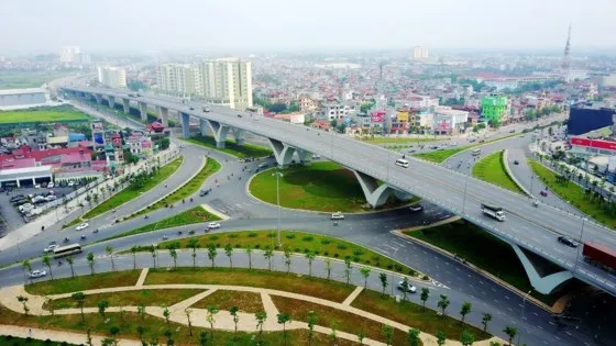 Dự án nút giao thông Long Biên có nhiều vi phạm dẫn tới đội vốn hàng tỷ đồng.