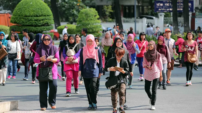 Khách quốc tế đến TP.HCM tăng cao đòi hỏi đẩy mạnh vấn đề quản lý các hoạt động du lịch