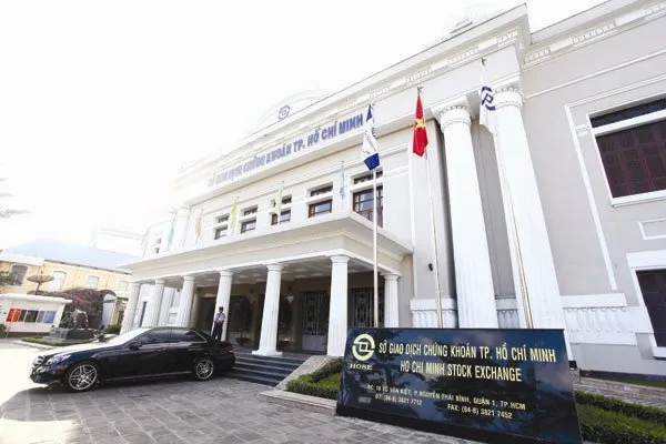Thông tin đầu tư ngày 9-10