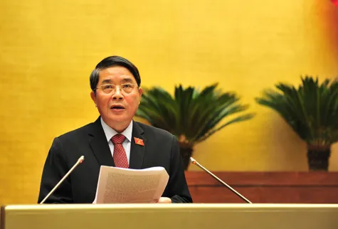 Chủ nhiệm Uỷ ban Tài chính- Ngân sách Nguyễn Đức Hải trình bày Tờ trình của UBTVQH về tiếp thu, chỉnh lý, giải trình dự án Luật Quản lý nợ công (sửa đổi). Ảnh: VGP/Nhật Bắc