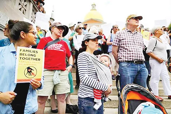 Biểu tình phản đối chính sách nhập cư của Tổng thống Donald Trump tại Boston, bang Massachusetts