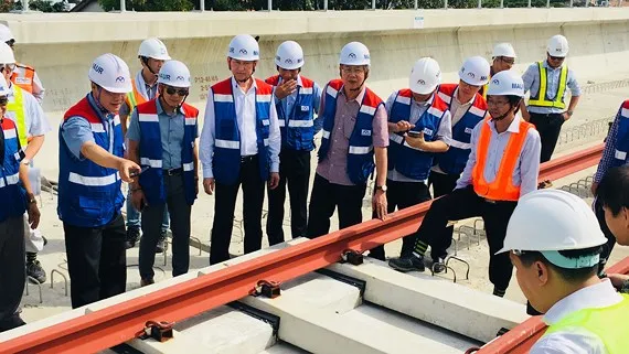 Đoàn Ủy ban Kinh tế Quốc hội khảo sát thực tế tuyến metro Bến Thành - Suối Tiên