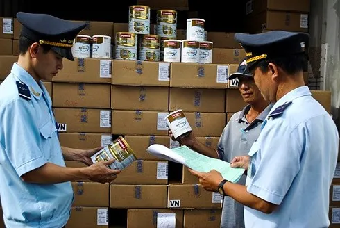 Vẫn còn 25% nhóm hàng chịu sự kiểm tra đồng thời của nhiều cơ quan. (Ảnh minh họa: KT)