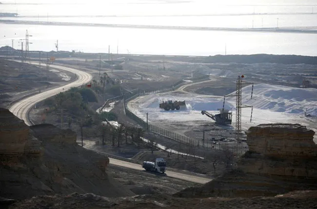 Biển Chết đang “chết” dần ảnh 1