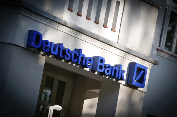 Cảnh sát Đức khám xét Deutsche Bank vì nghi ngờ rửa tiền