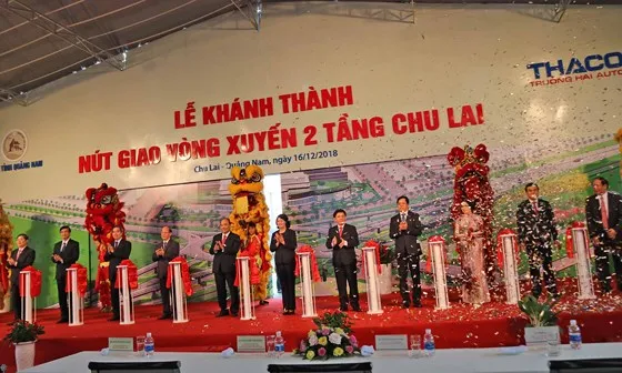 Cắt băng khánh thành Nút giao vòng xuyến 2 tầng Chu Lai