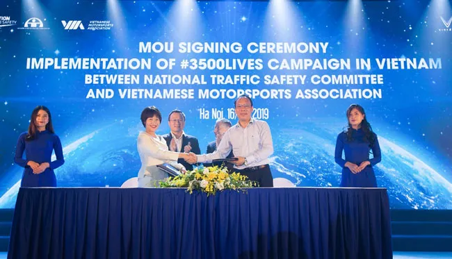 Ngôi sao điện ảnh Dương Tử Quỳnh tham gia chương trình Đại sứ nhỏ Vinschool ảnh 2