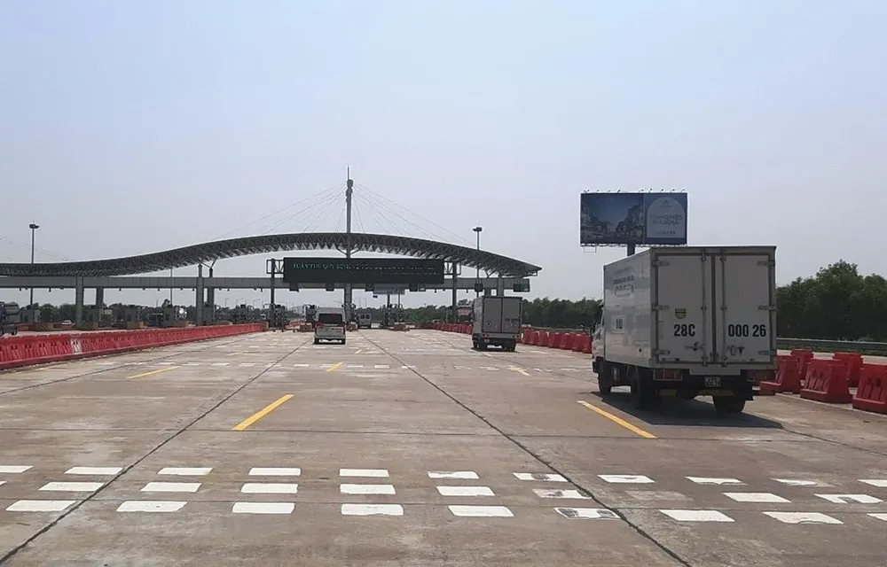 Chủ đầu tư cao tốc Hà Nội-Hải Phòng đang phải còng lưng trả nợ vì những cam kết của Nhà nước vẫn chưa thực hiện. (Ảnh: Việt Hùng/Vietnam+)