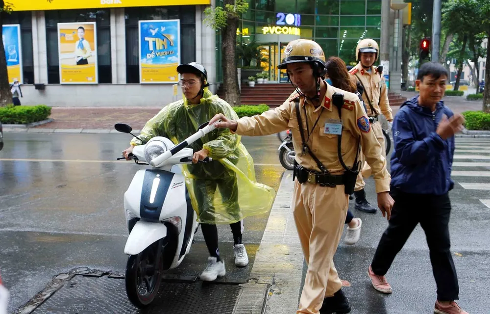 Xử phạt chủ xe không làm thủ tục đăng ký sang tên