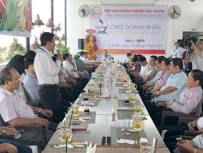 Cà phê doanh nhân đã tạo cầu nối giữa doanh nghiệp và chính quyền địa phương 