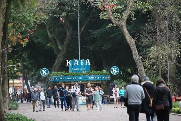 Hà Nội đã và đang là điểm đến thu hút du khách mọi nơi trên thế giới. (Ảnh: Trọng Đạt/TTXVN)