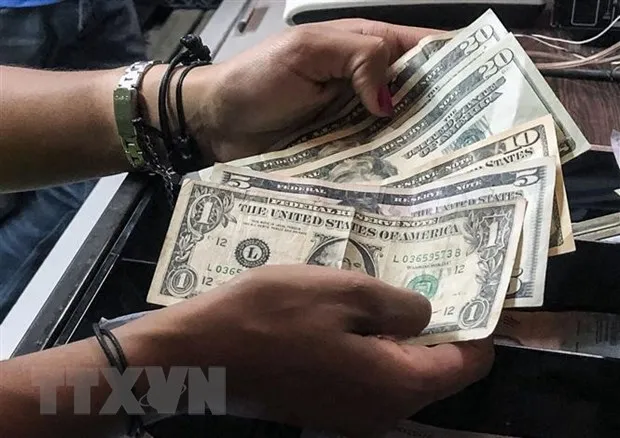 Cảnh báo nguy cơ USD bị mất vị thế đồng tiền dự trữ quốc tế