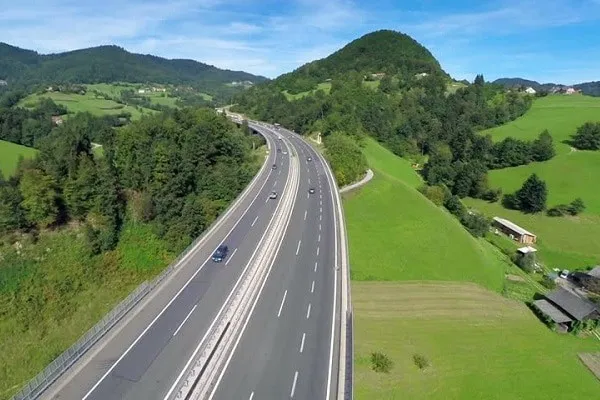 Vốn đầu tư công phải tập trung vào dự án then chốt nhất