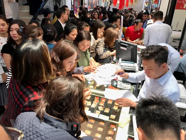 Đảo chiều, giá vàng SJC vượt qua mốc 42 triệu đồng mỗi lượng