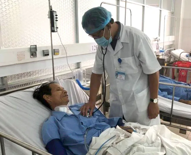 Bệnh nhân đang dần hồi phục sau khi phẫu thuật thành công