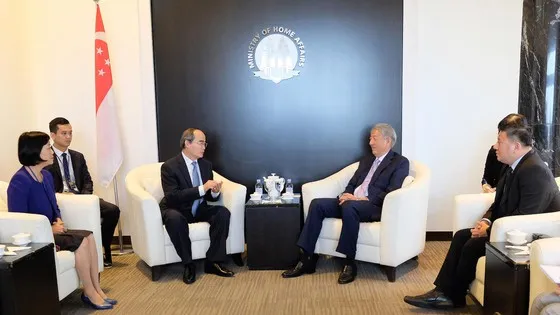 Bí thư Thành ủy TPHCM Nguyễn Thiện Nhân tìm hiểu kinh nghiệm starup từ Singapore ảnh 1