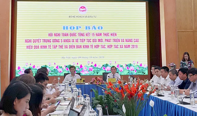 Tỷ trọng GDP khu vực hợp tác xã có xu hướng giảm mạnh