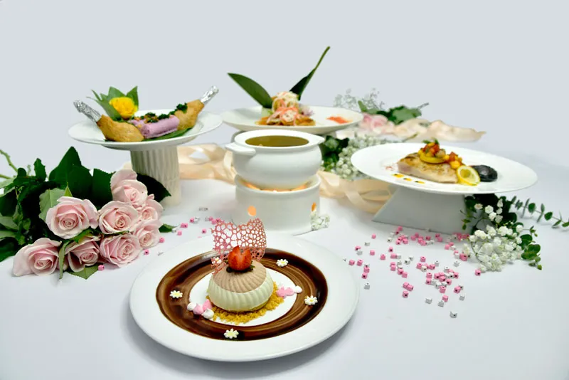 Rex Hotel Saigon mừng ngày Phụ nữ Việt Nam ảnh 1