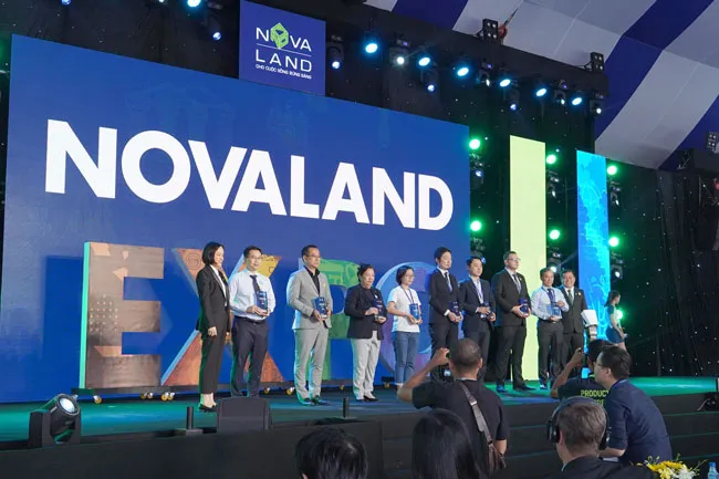 Hàng ngàn nhà đầu tư tham dự triển lãm BĐS– Novaland Expo ảnh 2