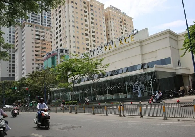 TPHCM sẽ cưỡng chế công trình 360-360D Bến Vân Đồn, quận 4