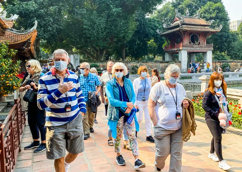 Hãy chung tay đẩy lùi dịch bệnh ảnh 2