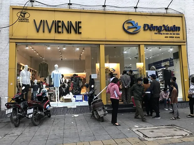 Sieu thi ''bat tay'' nha san xuat phan phoi khau trang khang khuan hinh anh 2