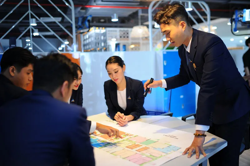 Vì sao hàng ngàn công ty bất động sản giải thể, dừng hoạt động? ảnh 1