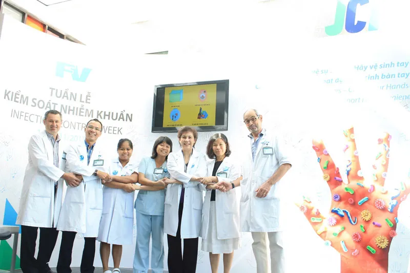 Chung tay chống dịch Covid - 19 ảnh 9