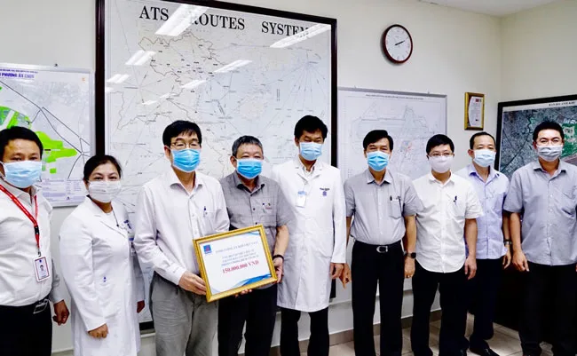 Chung tay chống dịch Covid - 19 ảnh 6