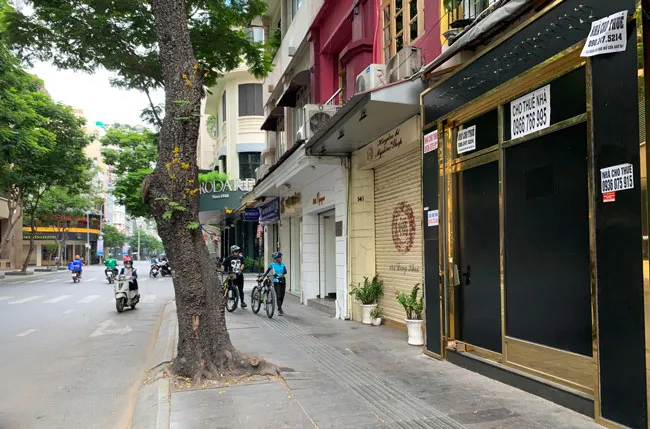 Những hình ảnh toàn dân phòng chống dịch tại Hà Nội và TPHCM ảnh 19