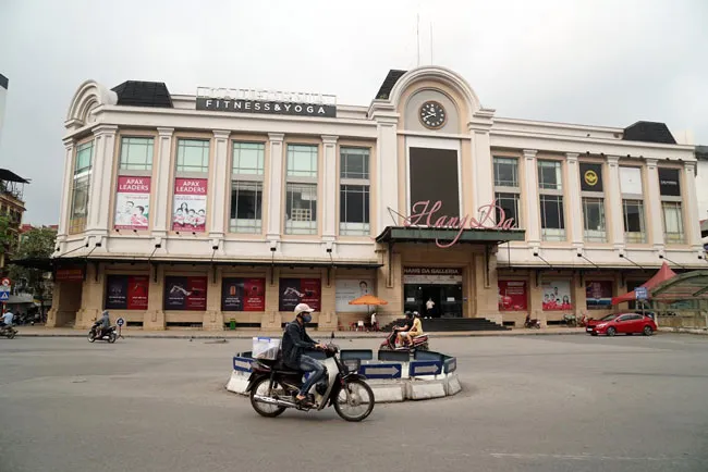 Những hình ảnh toàn dân phòng chống dịch tại Hà Nội và TPHCM ảnh 7