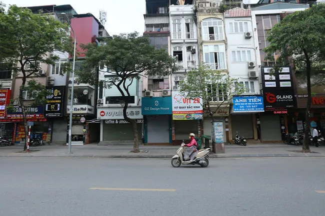 Những hình ảnh toàn dân phòng chống dịch tại Hà Nội và TPHCM ảnh 1