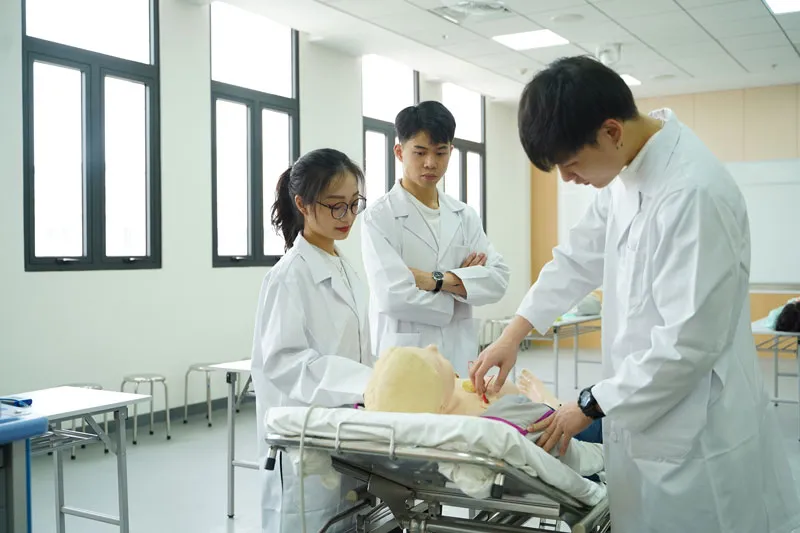 Vì sao khoa học sức khỏe là nghề nghiệp quan trọng cho tương lai? ảnh 1